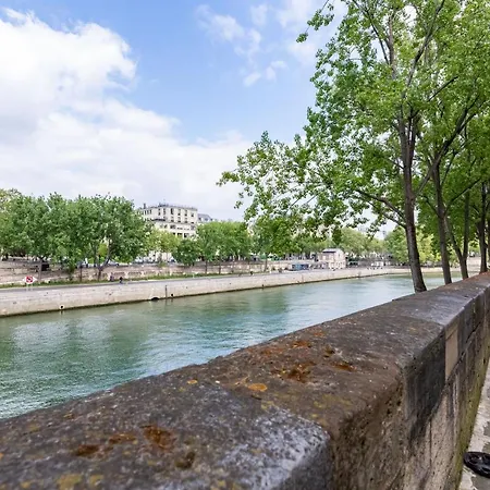 Splendide Duplex Sur Les Quais De L'ile Saint-louis